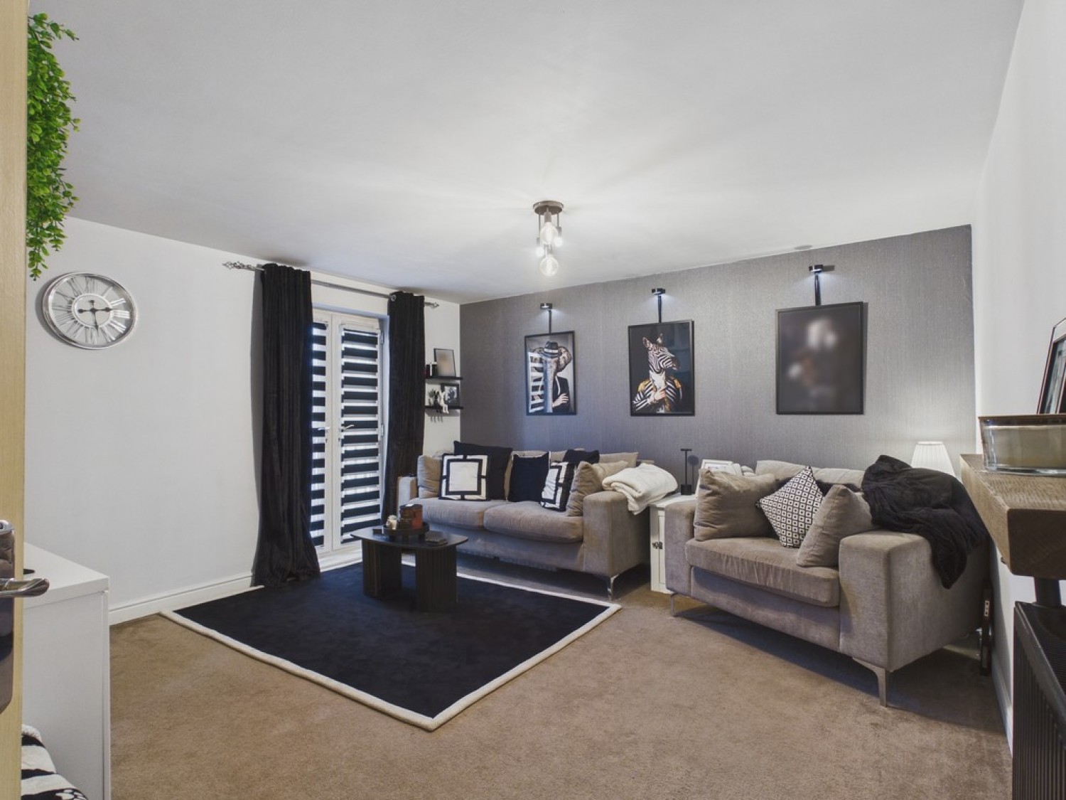 2 bedroom Flat in Acorn Way, Woodlaithes