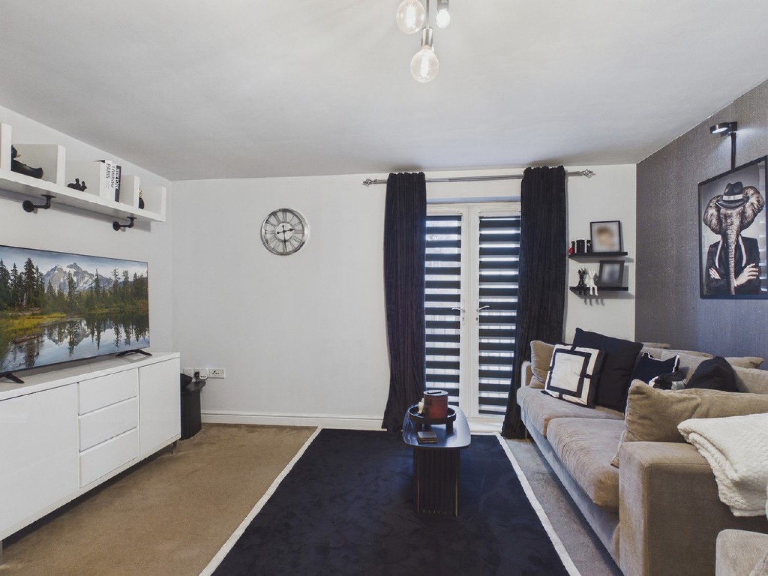 2 bedroom Flat in Acorn Way, Woodlaithes