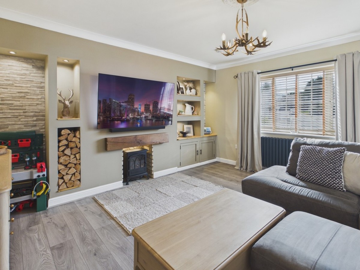 Lime Avenue, Staveley