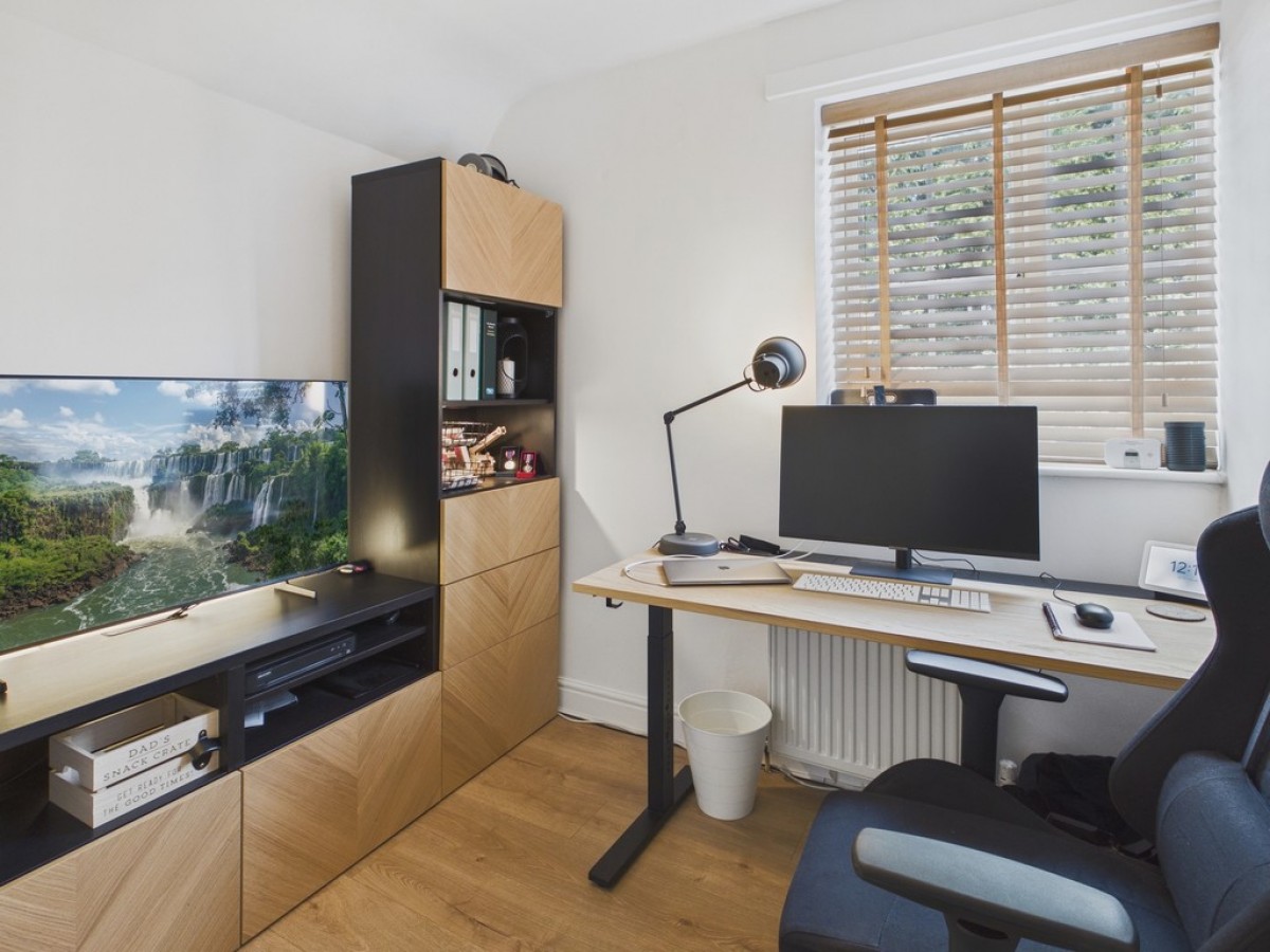 Lime Avenue, Staveley