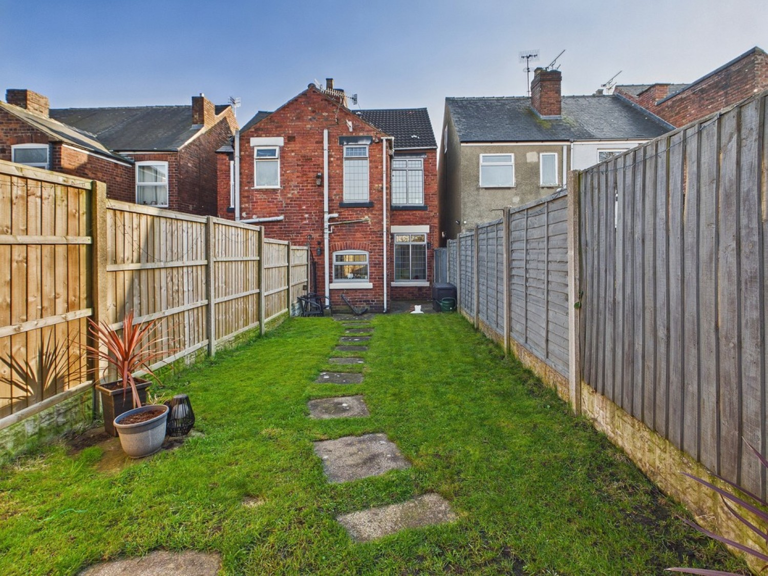 2 bedroom House for Sale King Street North, Chesterfield