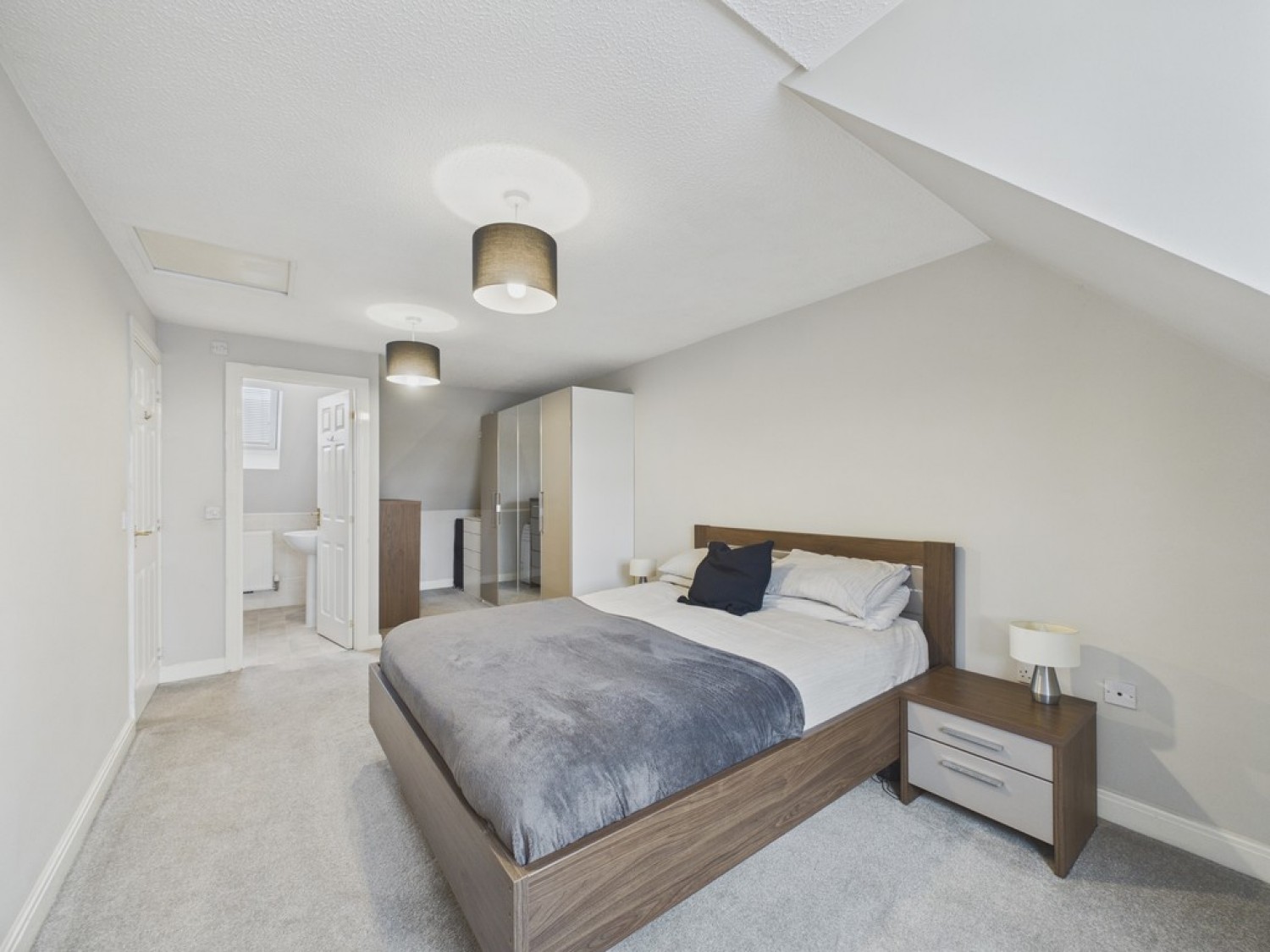 3 bedroom House for Sale Knavesmire Avenue, Dinnington