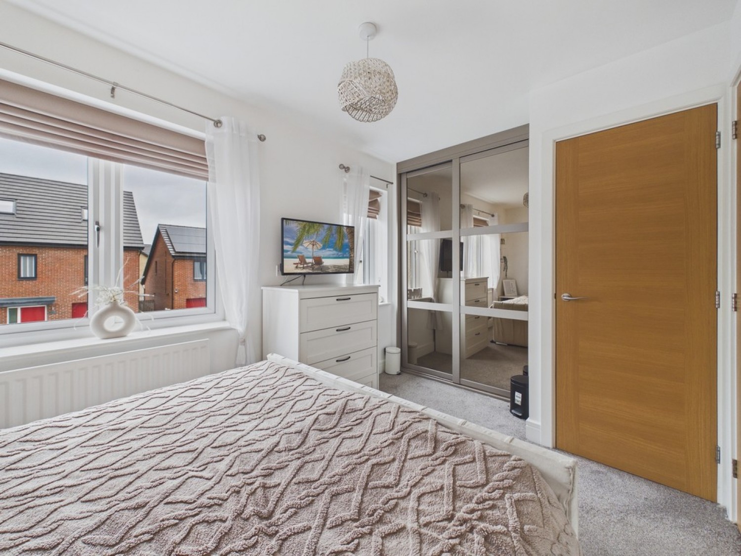 3 bedroom House for Sale Hawes Way, Waverley