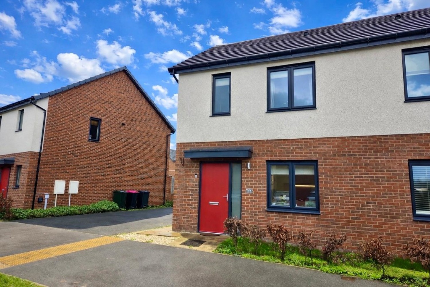 3 bedroom House for Sale Hawes Way, Waverley