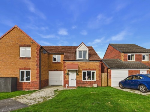 Masefield Avenue, Holmewood