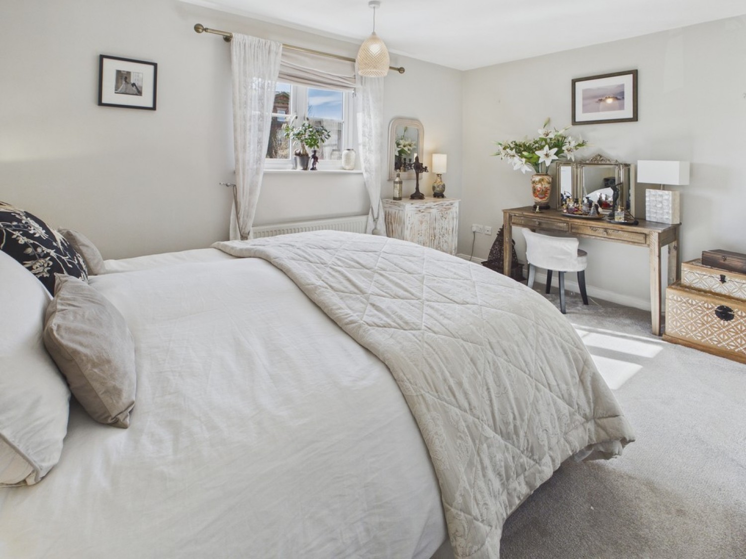 3 bedroom House for Sale Portland Close, Newbold Road, Chesterfield