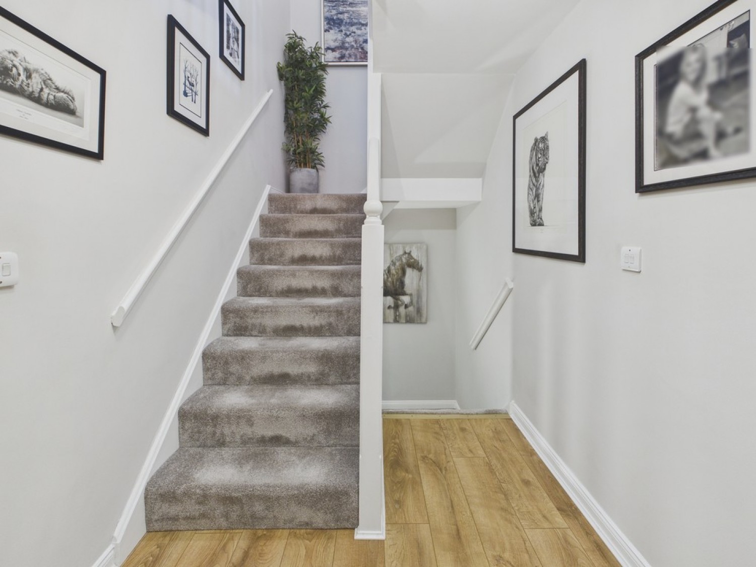 3 bedroom House for Sale Portland Close, Newbold Road, Chesterfield