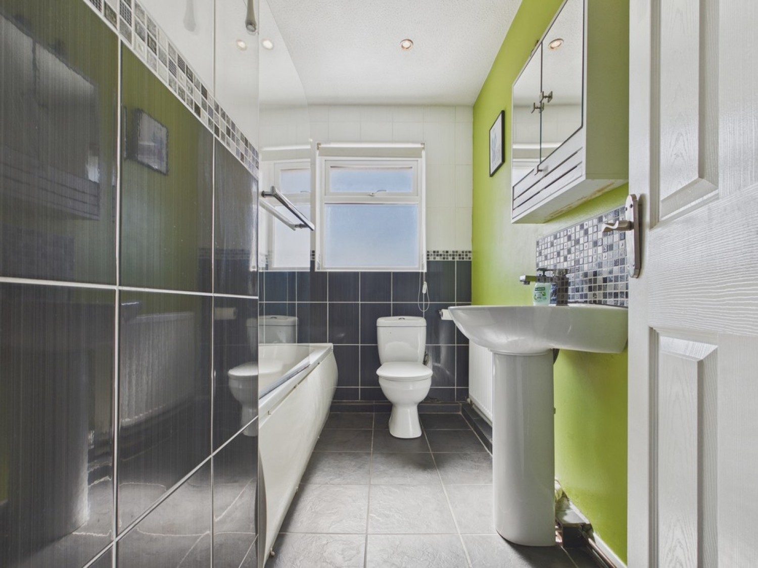 2 bedroom House for Sale Dale View Road, Lower Pilsley