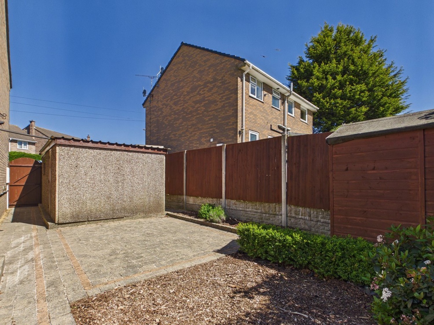 2 bedroom House for Sale Dale View Road, Lower Pilsley
