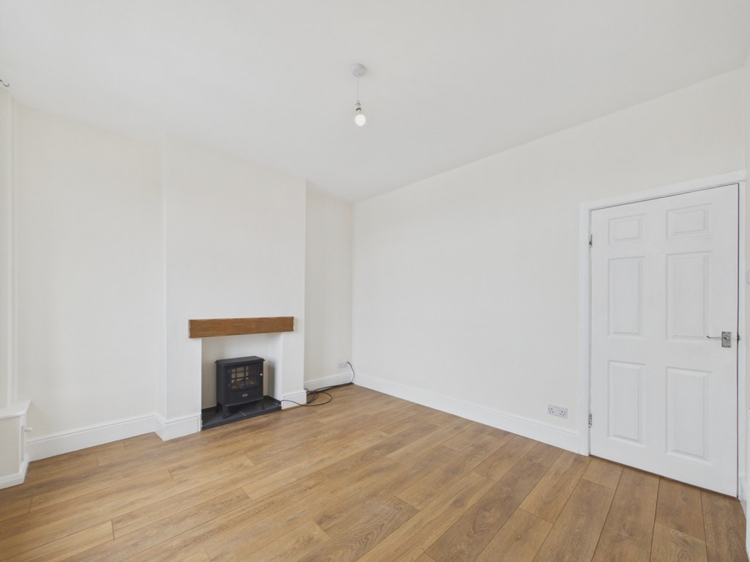 2 bedroom House for Letting Knighton Street, North Wingfield