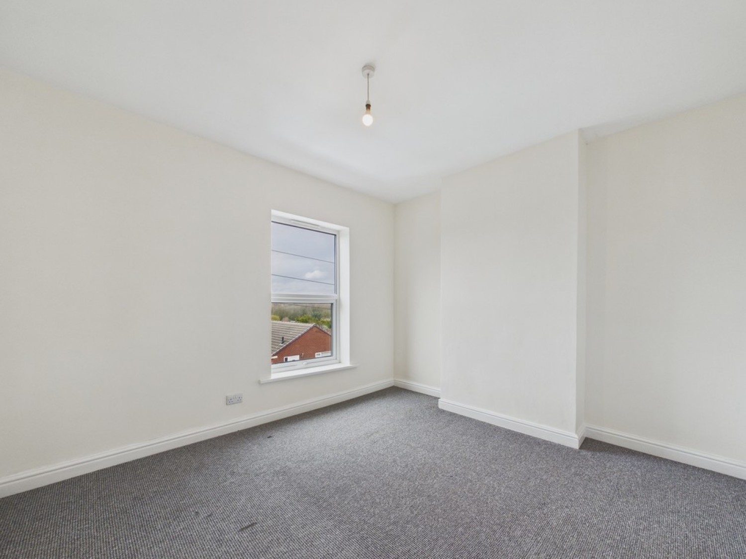 2 bedroom House for Letting Knighton Street, North Wingfield
