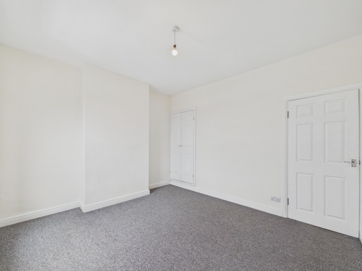 2 bedroom House for Letting Knighton Street, North Wingfield