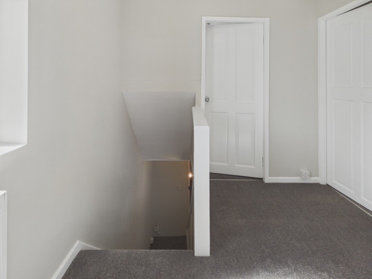 Rose Crescent, Mastin Moor