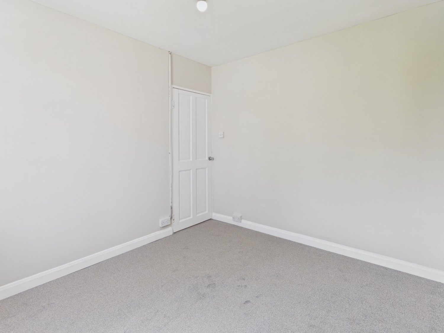 3 bedroom House for Letting Rose Crescent, Mastin Moor