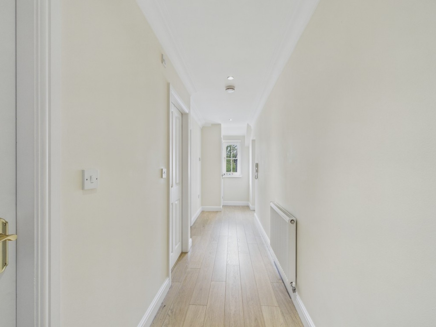 2 bedroom Flat for Sale Bawtry Road, Wickersley