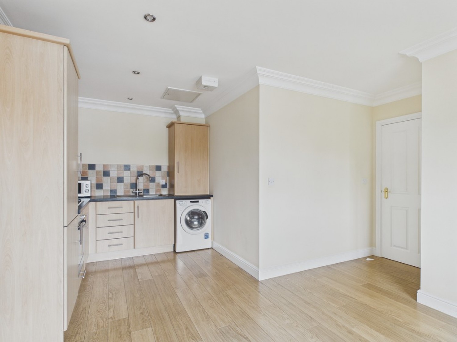 2 bedroom Flat for Sale Bawtry Road, Wickersley