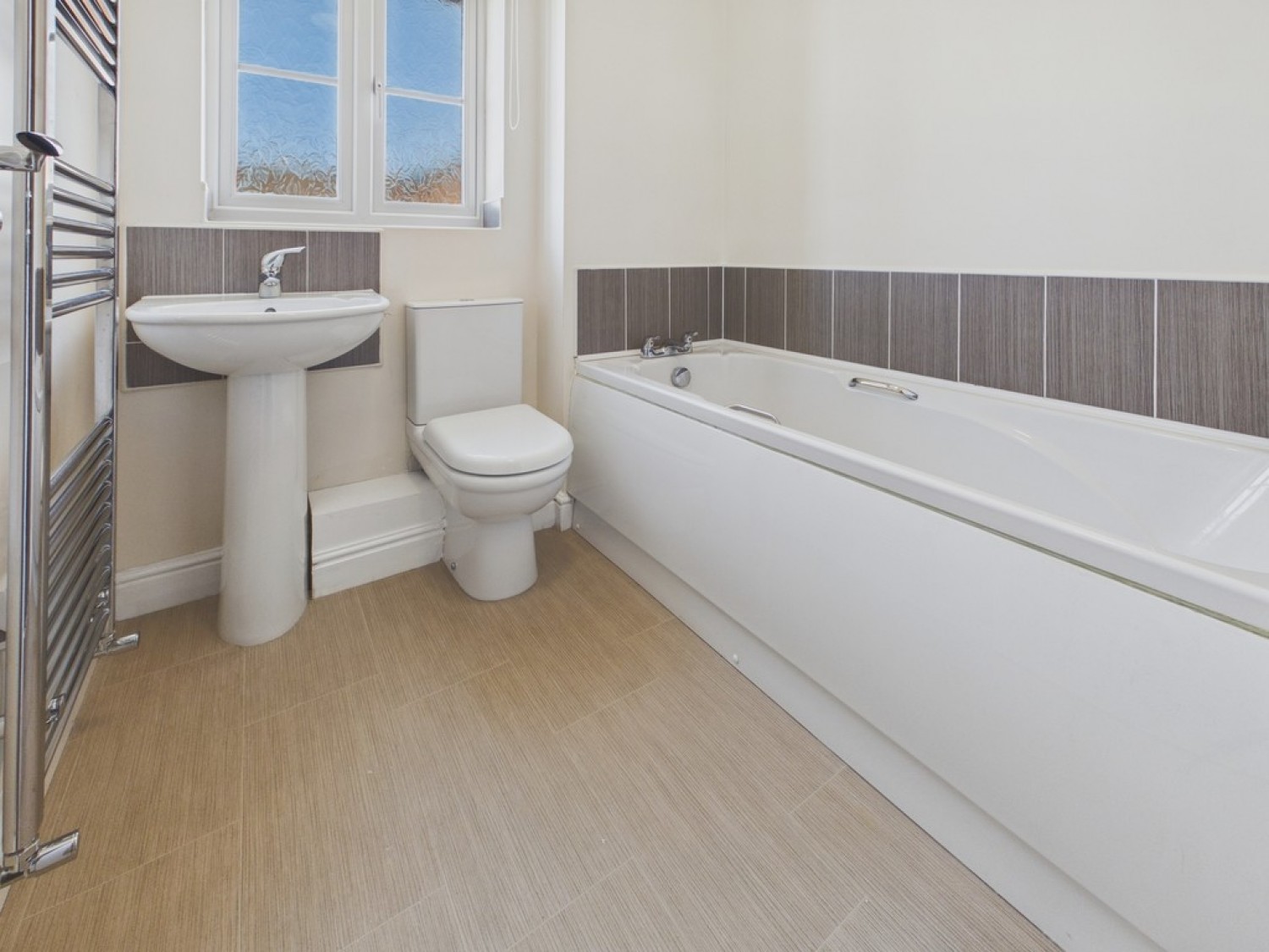 3 bedroom House for Sale Brackenfield Close, Grassmoor