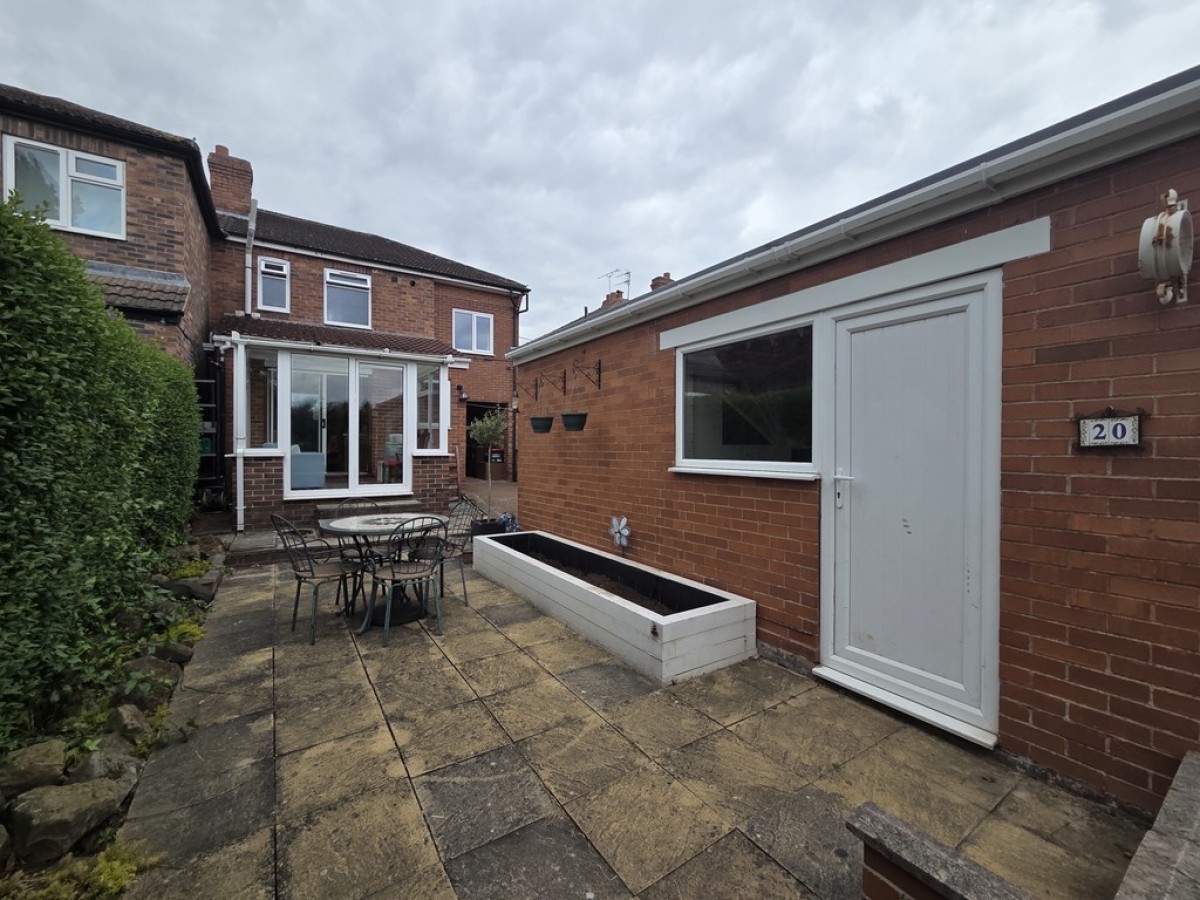 Royds Avenue, Whiston