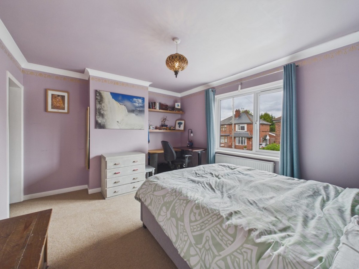 Royds Avenue, Whiston