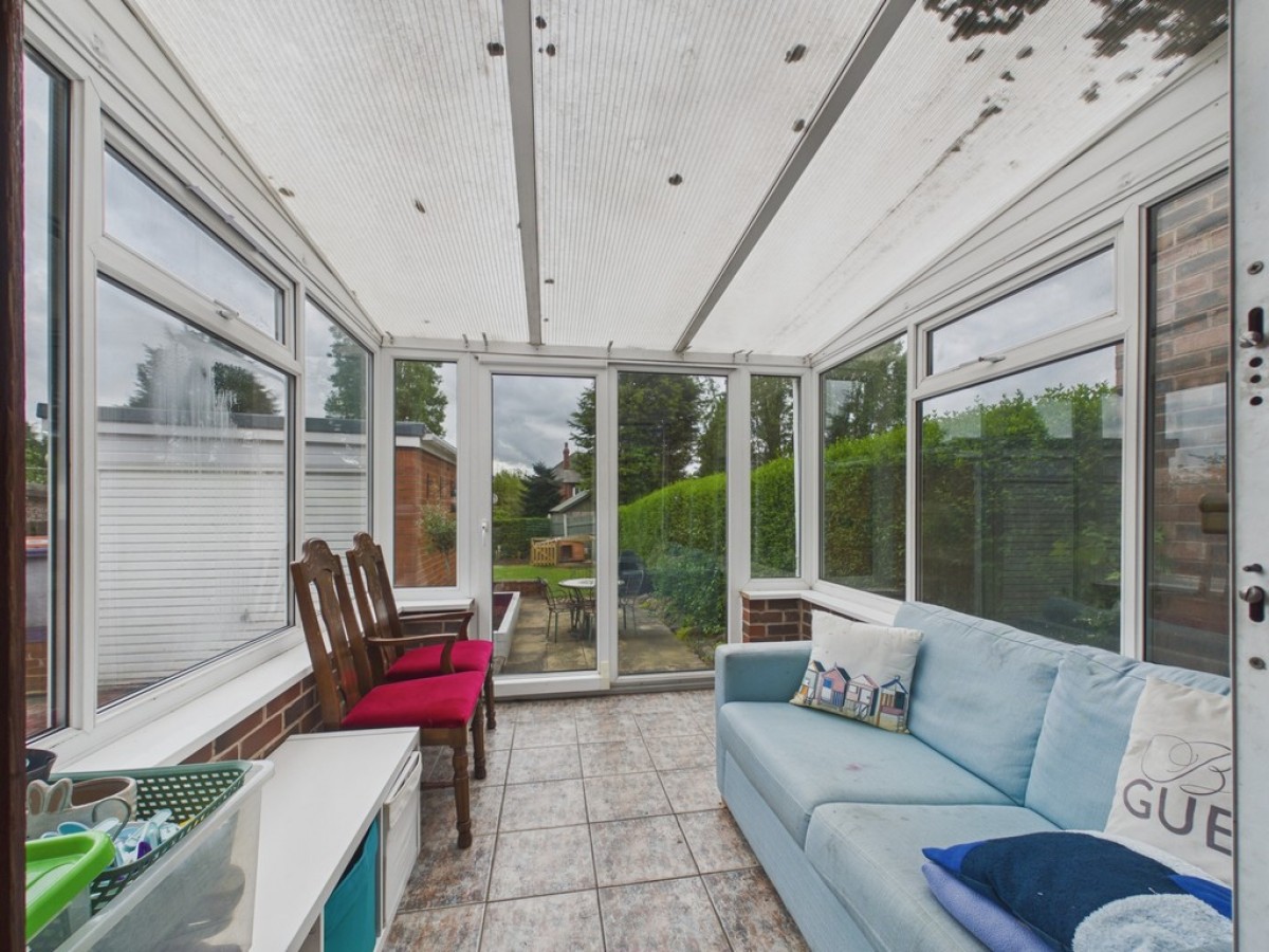 Royds Avenue, Whiston