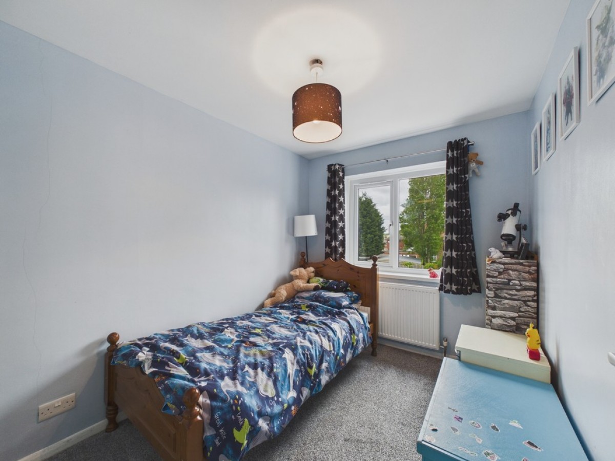 Royds Avenue, Whiston