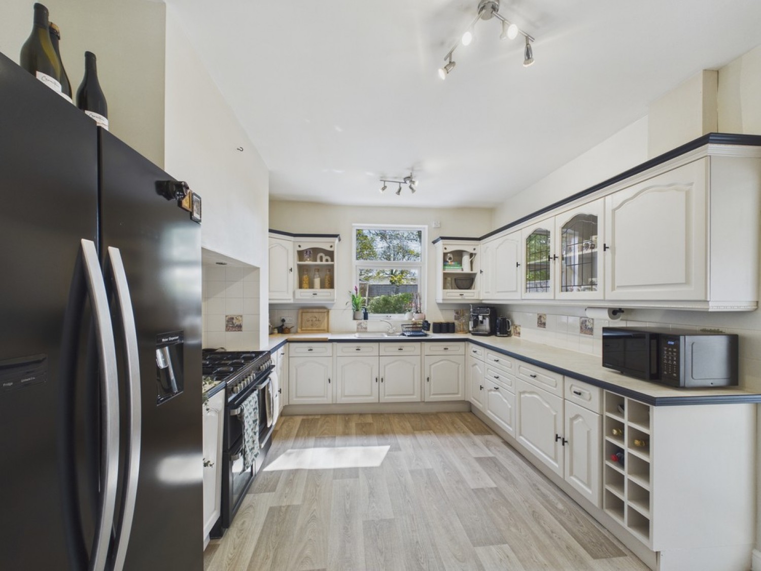 4 bedroom House for Sale Station Road, Treeton
