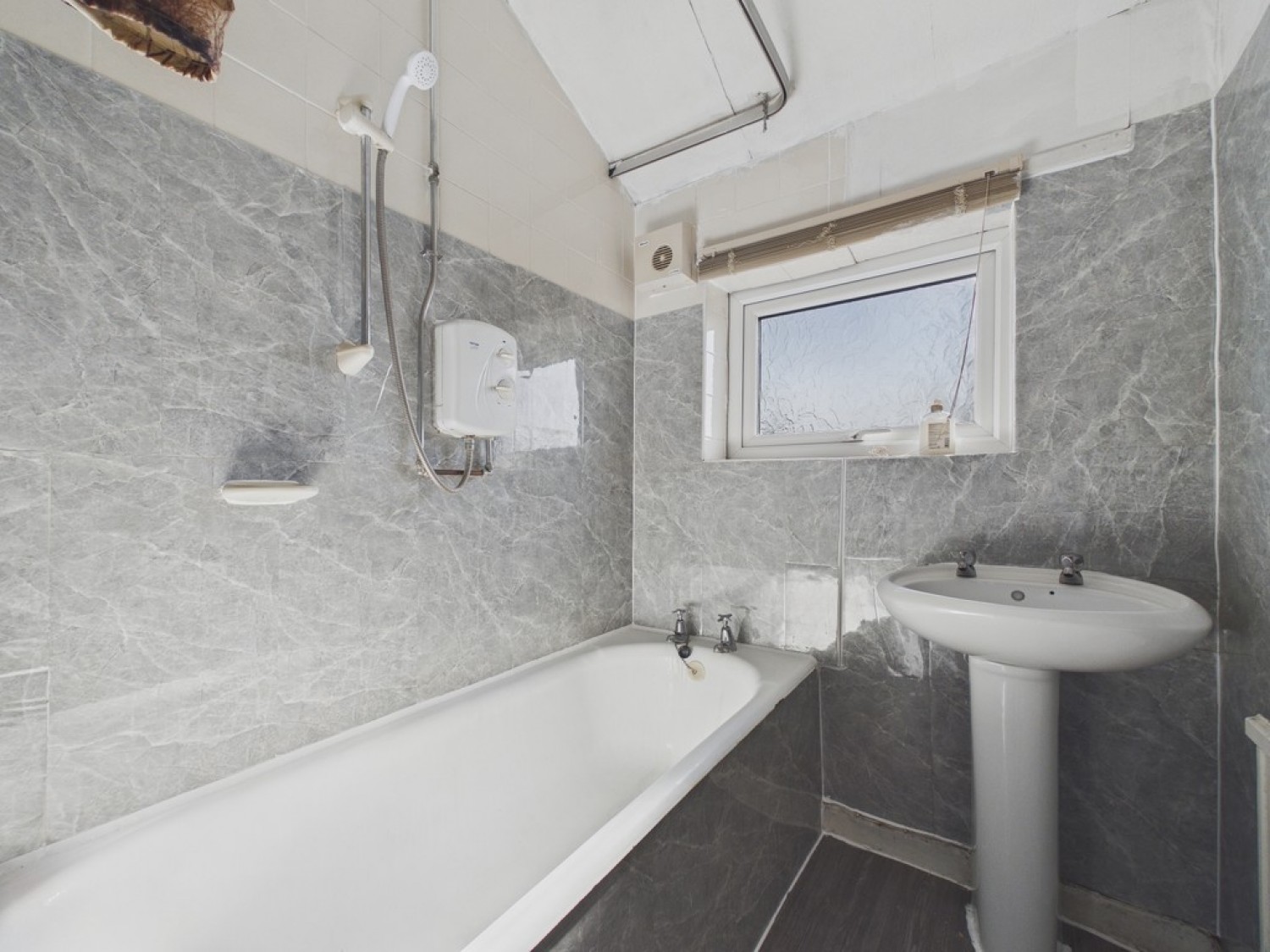 3 bedroom House for Sale Arundel Avenue, Dalton