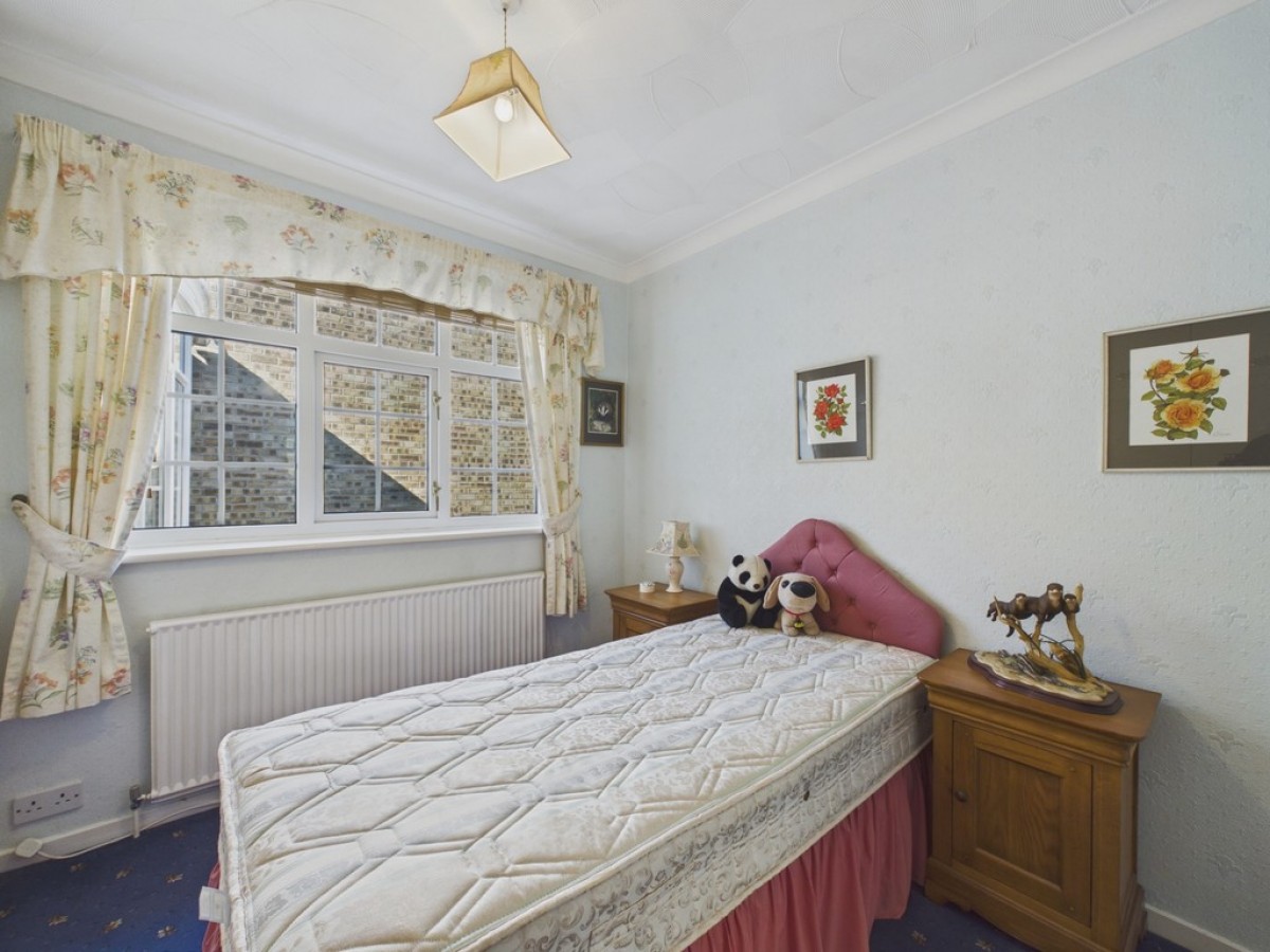 Willow Crescent, Braithwell