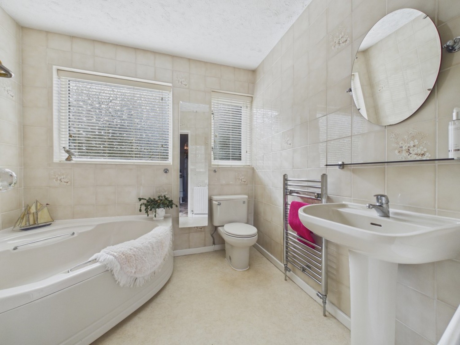 3 bedroom Bungalow for Sale Willow Crescent, Braithwell