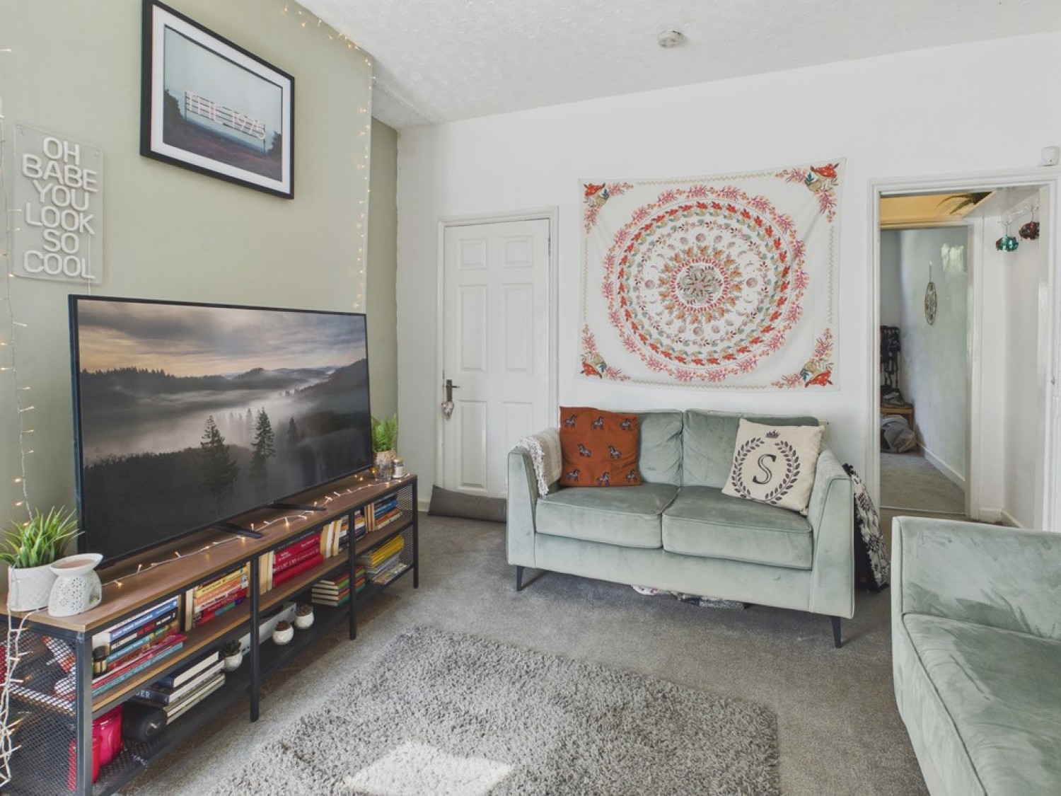 2 bedroom House for Sale Broomhill Road, Old Whittington, Chesterfield