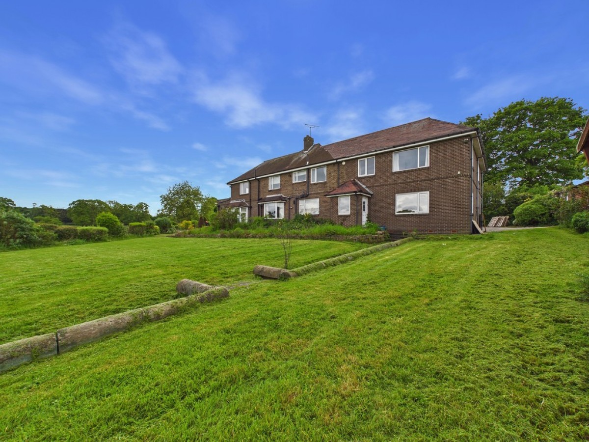 Hooton Lane, Ravenfield