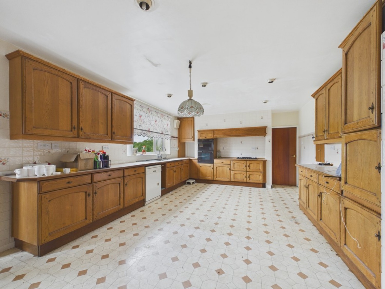 6 bedroom House for Sale Hooton Lane, Ravenfield