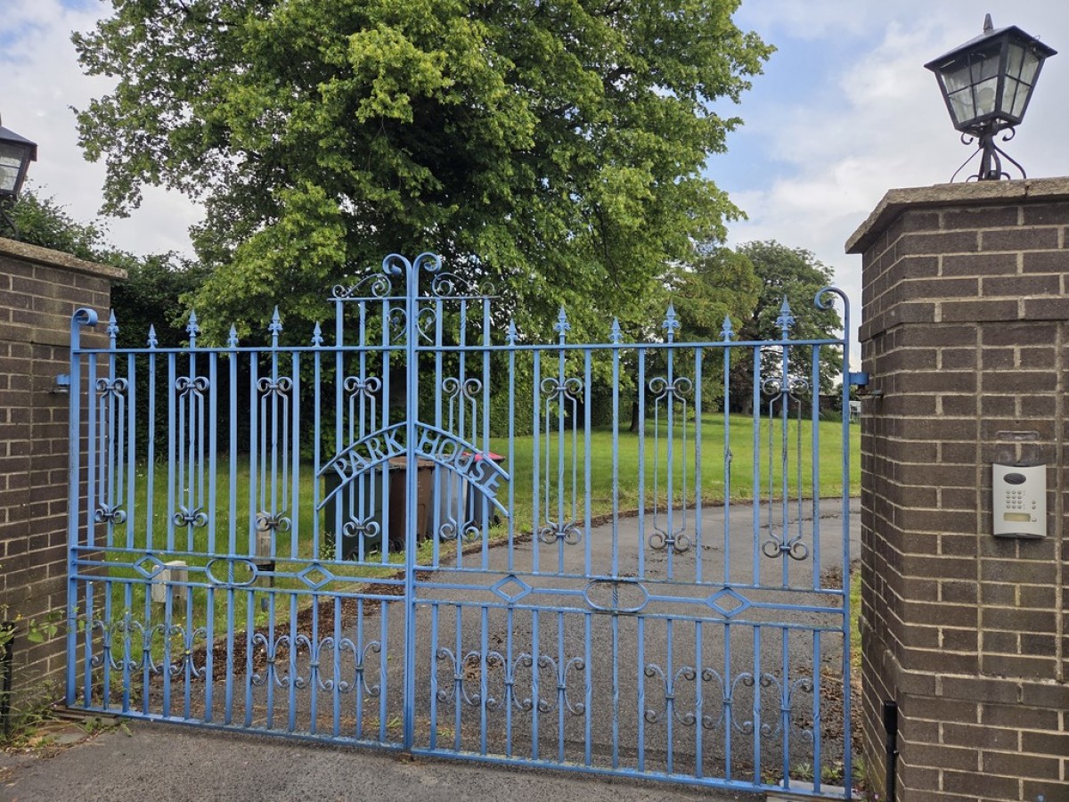 Hooton Lane, Ravenfield