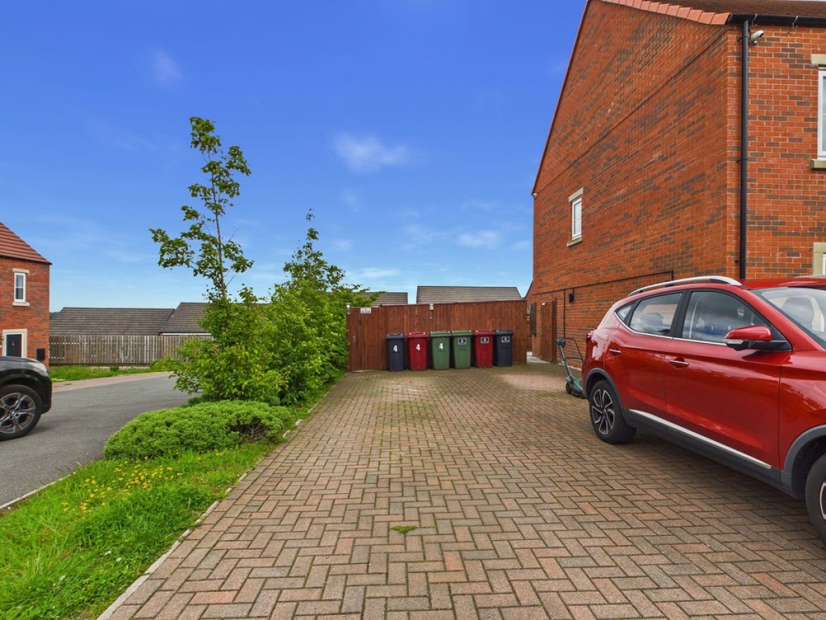 Farmhouse Way, Grassmoor