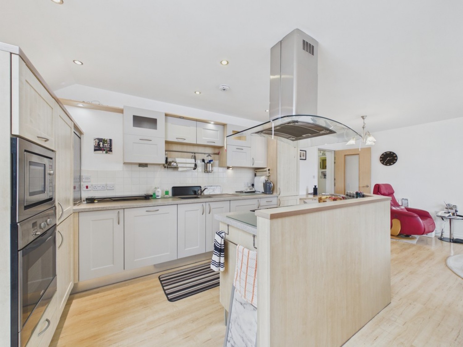 2 bedroom Flat for Sale Wyndthorpe Court, Rotherham