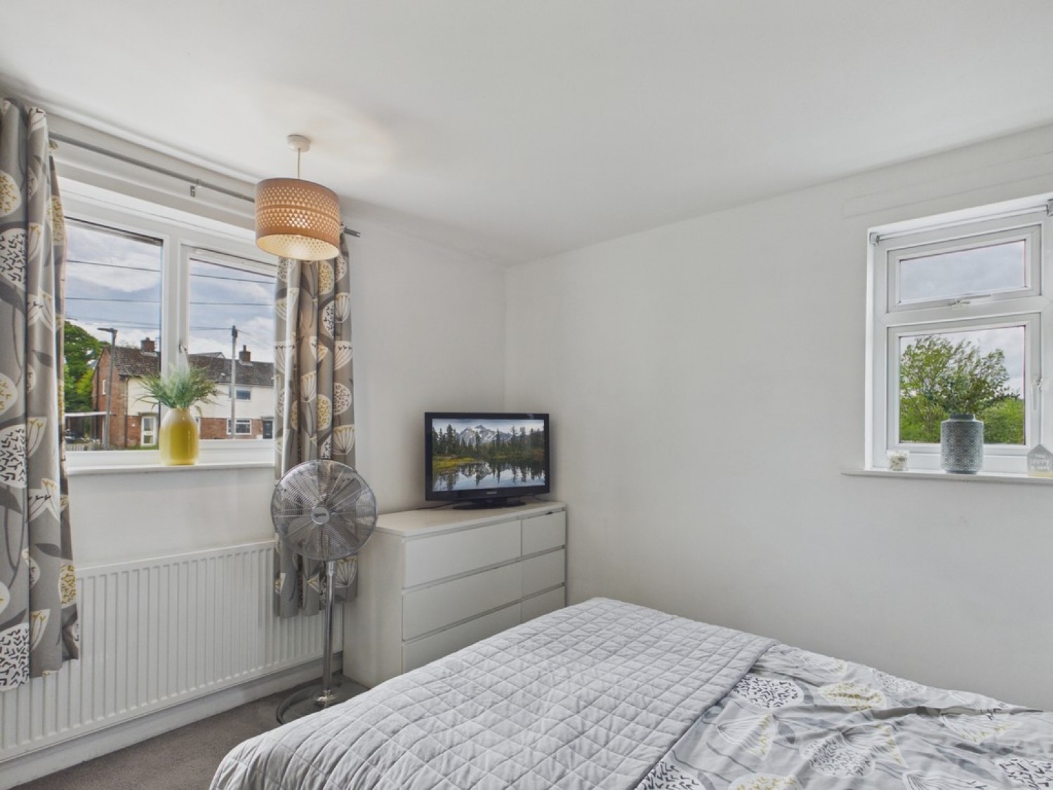 3 bedroom House for Sale North Side, New Tupton