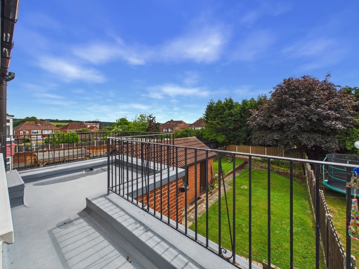 Renishaw Avenue, Moorgate