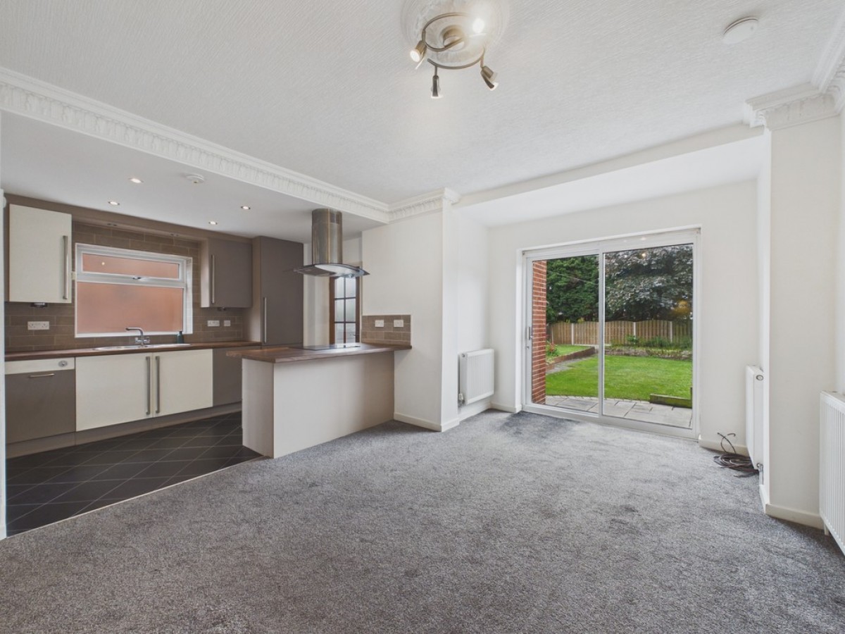 Renishaw Avenue, Moorgate