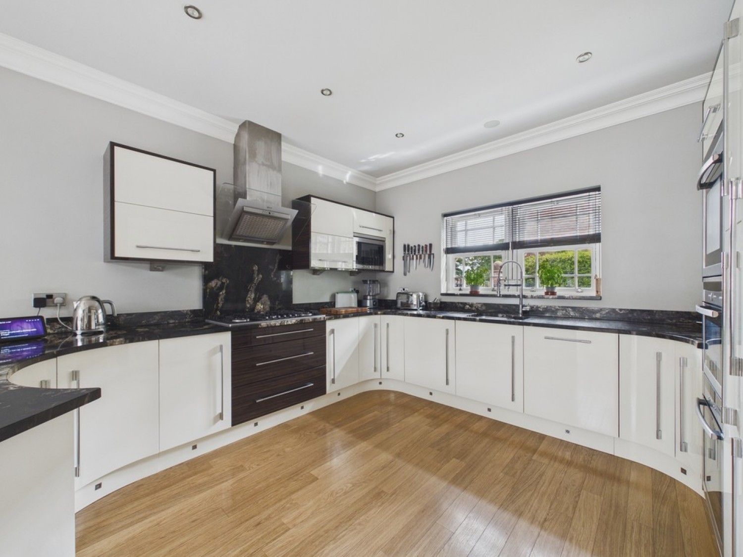 5 bedroom House for Sale Moorgate Avenue, Moorgate, Rotherham