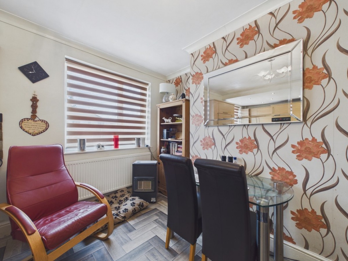 Crescent End, Thurcroft