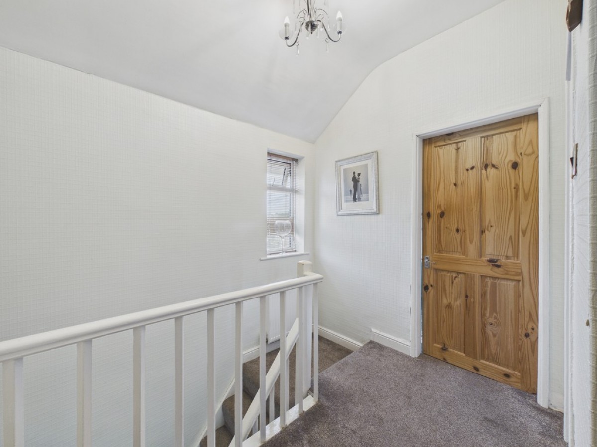 Crescent End, Thurcroft