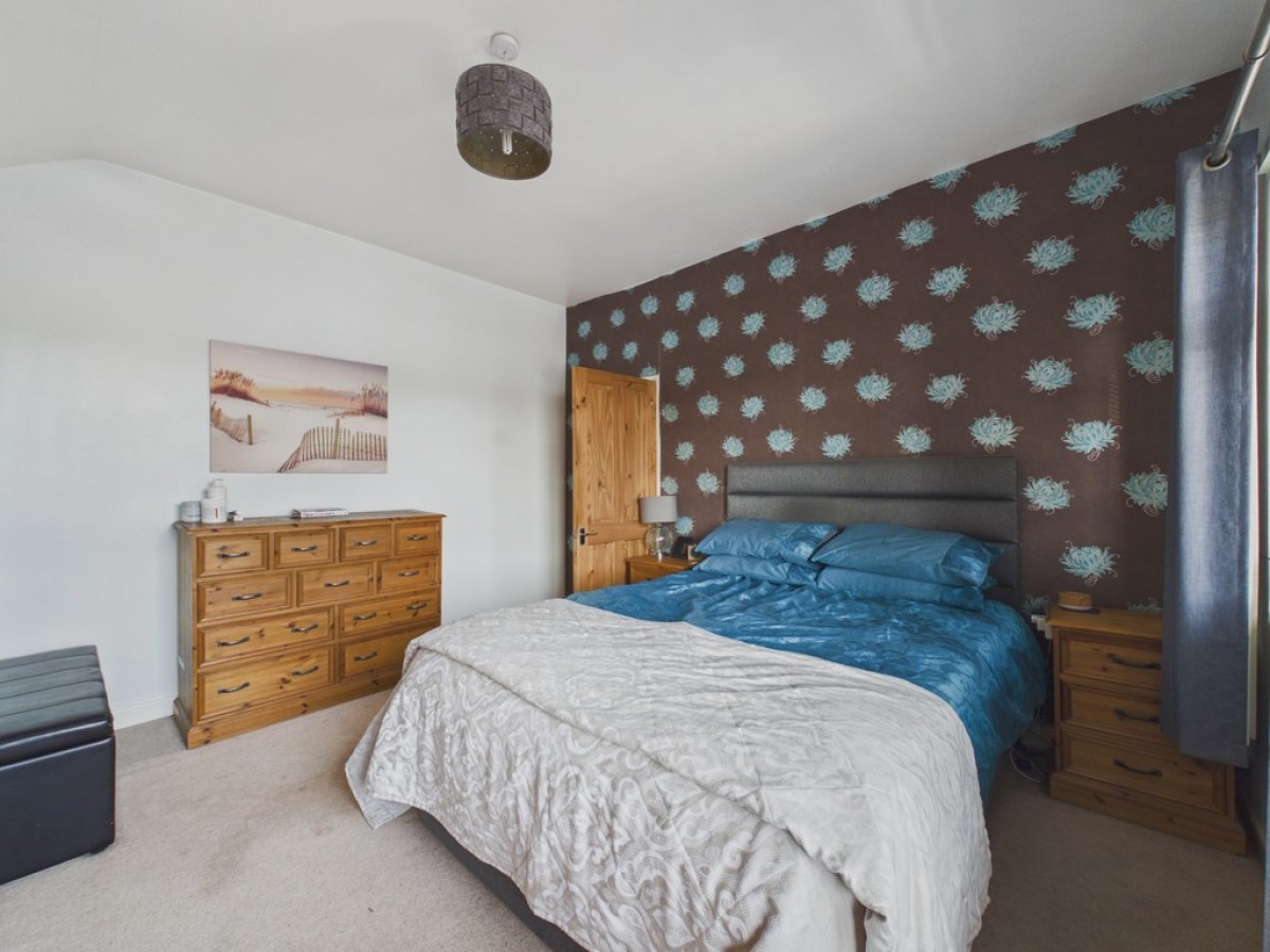 Crescent End, Thurcroft