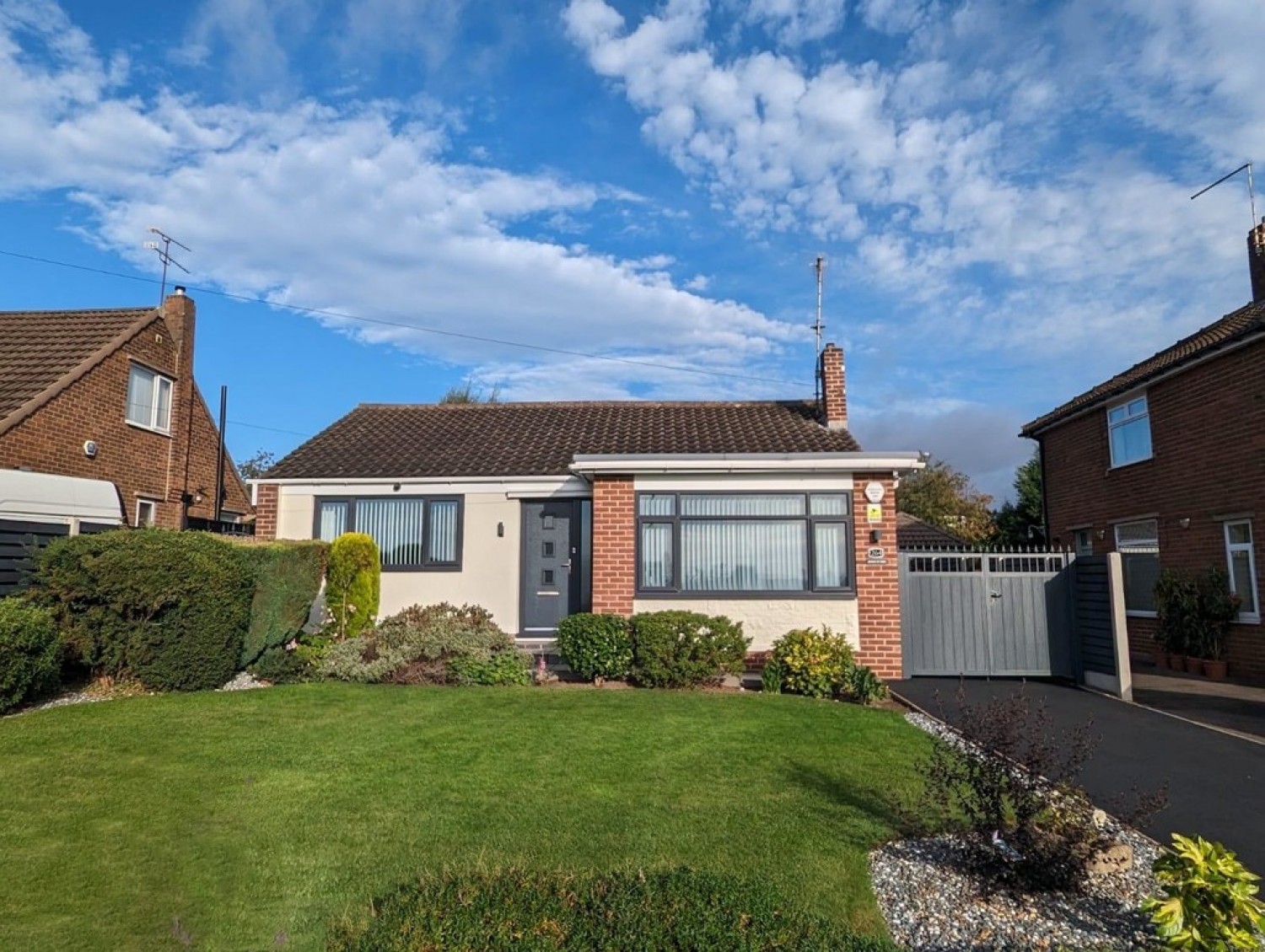 2 bedroom Bungalow for Sale East Bawtry Road, Rotherham