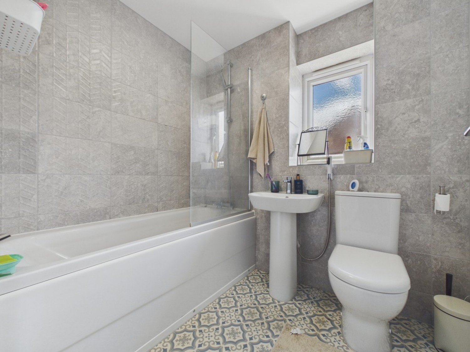 4 bedroom House for Sale Hawes Way, Waverley