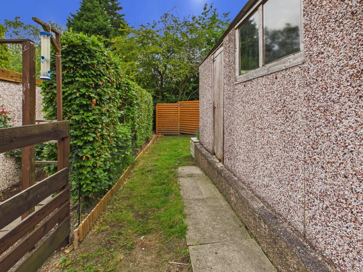 Valley Road, Spital