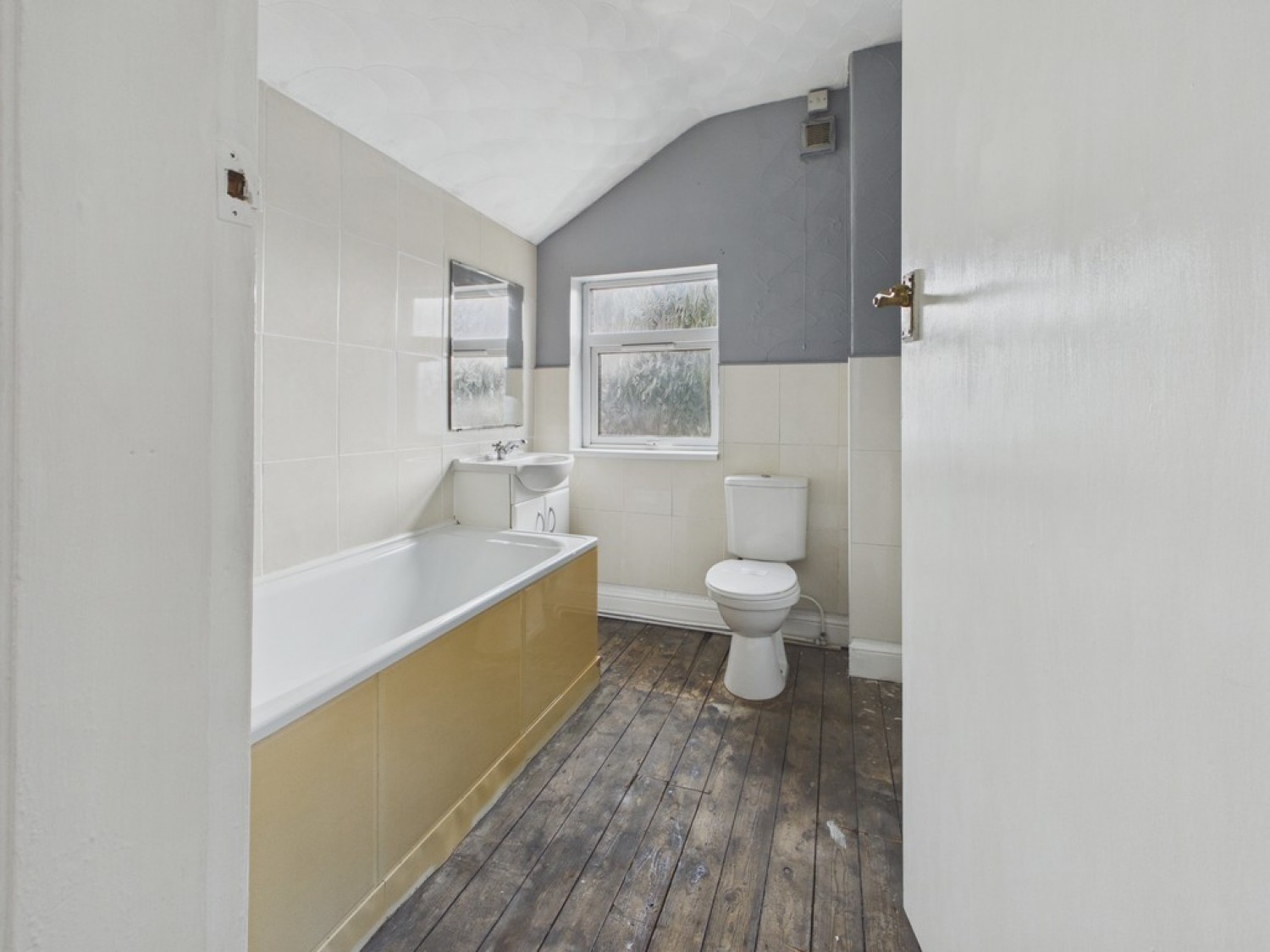 2 bedroom House for Sale Nelson Street, Whittington Moor, Chesterfield