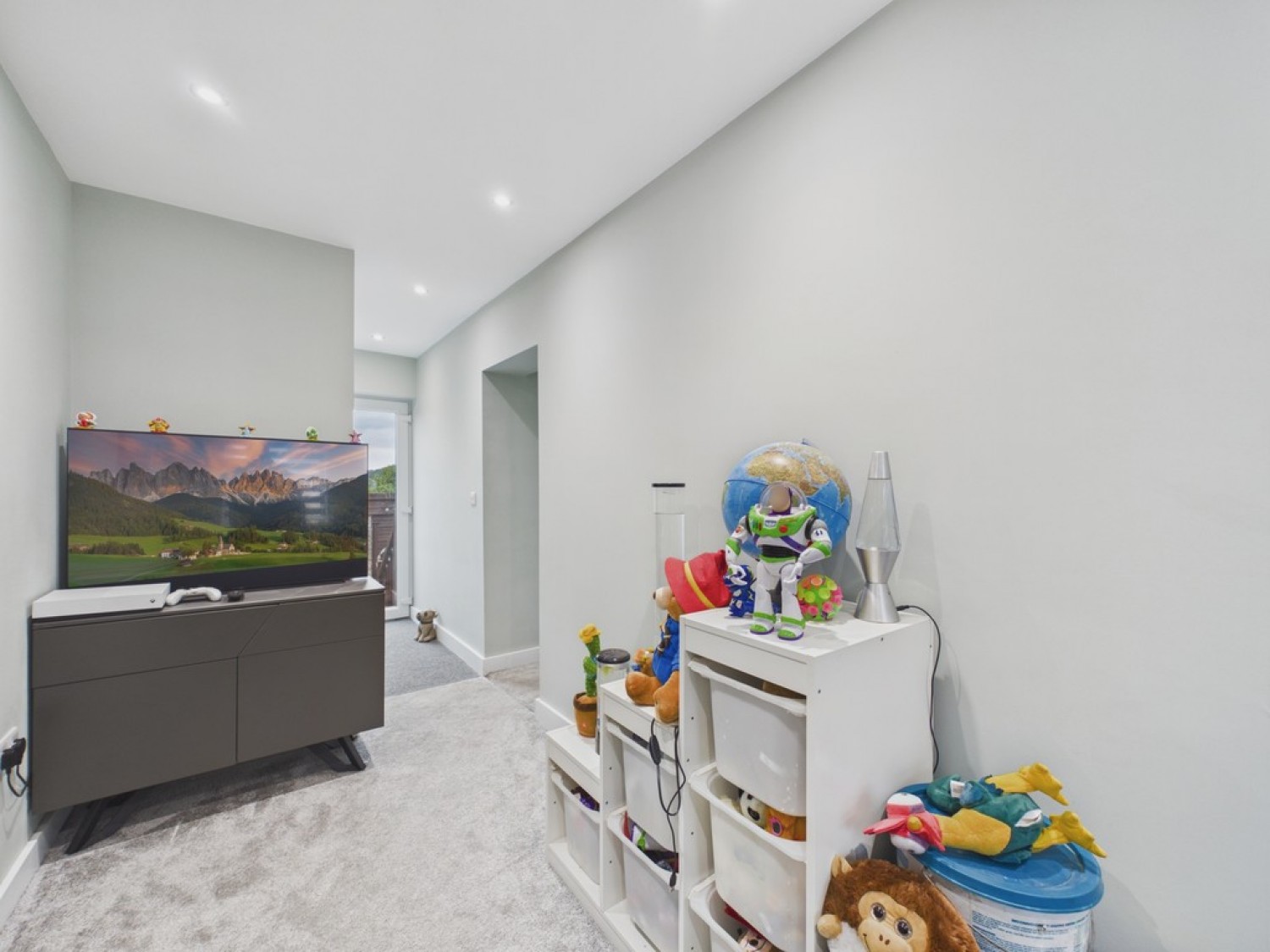 4 bedroom House for Sale Park View Road, Kimberworth
