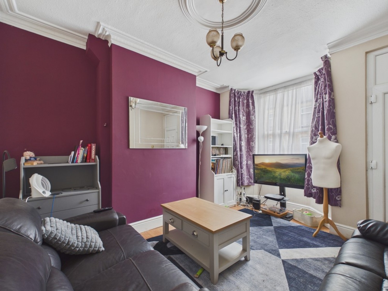 2 bedroom House for Sale Goosebutt Court, Parkgate