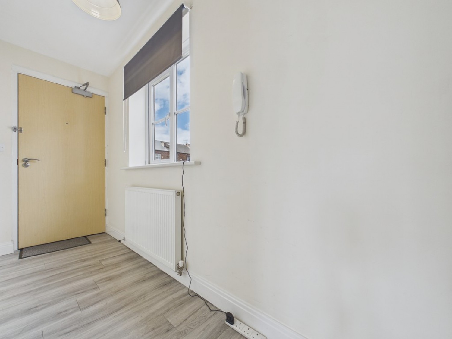 2 bedroom Flat for Sale Falconer Way, Treeton
