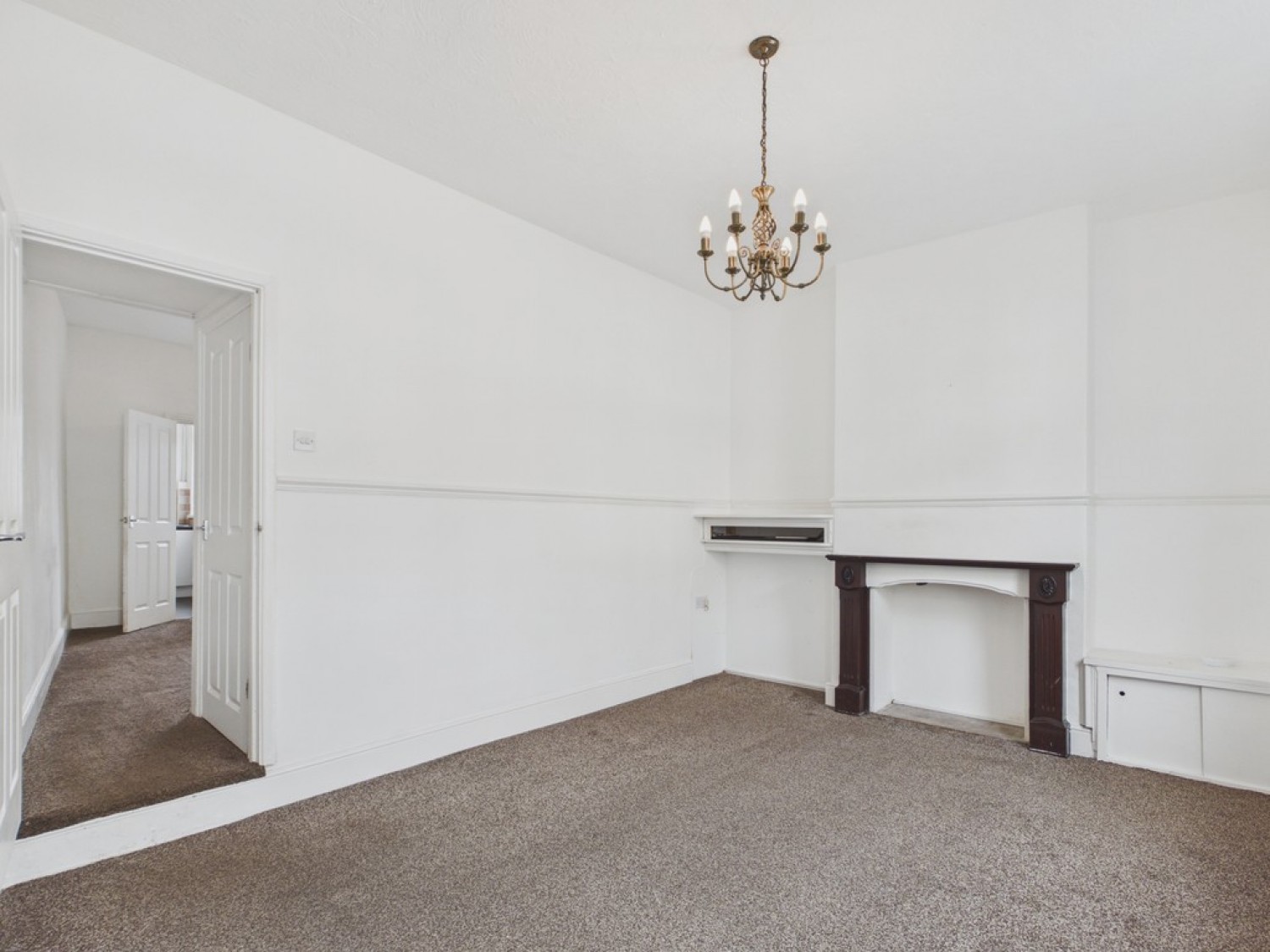 3 bedroom House for Sale Station Road, North Wingfield
